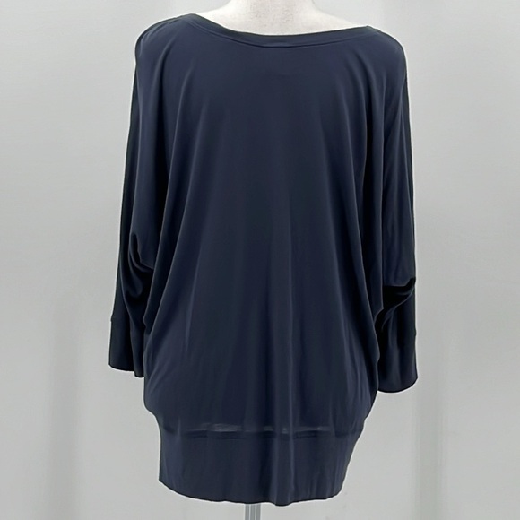 Cabi Tempt V Neck Dolman Sleeve Tee in Navy - Size Large - Picture 4 of 8